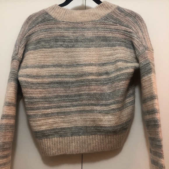NWT $69 Abercrombie & Fitch Button-Up Cropped Cardigan in size XS! - Picture 6 of 6